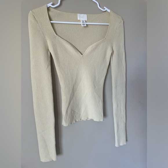H&M cream Rib-knit Sweetheart-neckline Top NWOT XS long sleeve - Picture 9 of 9